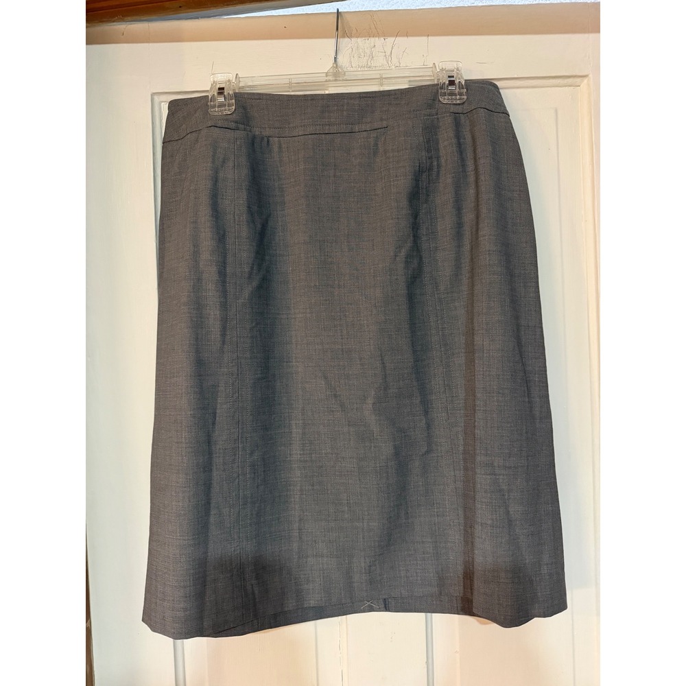 Talbots Woman Gray Wool Blend Pencil Skirt Size 14W Lined Professional Career
